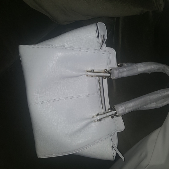 Handbag - Picture 6 of 6